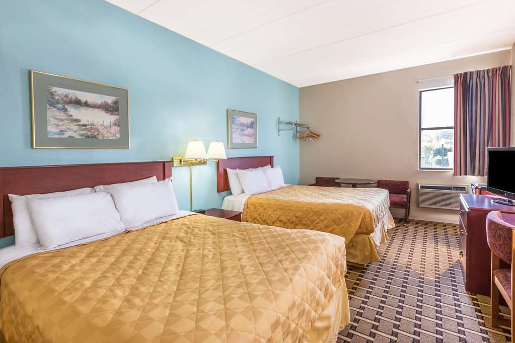 Super 8 By Wyndham Knoxville Downtown Area Rom bilde